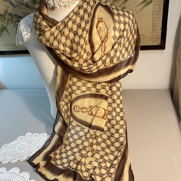 Long Vintage Gucci Silk Scarf - Picture 2 of 14